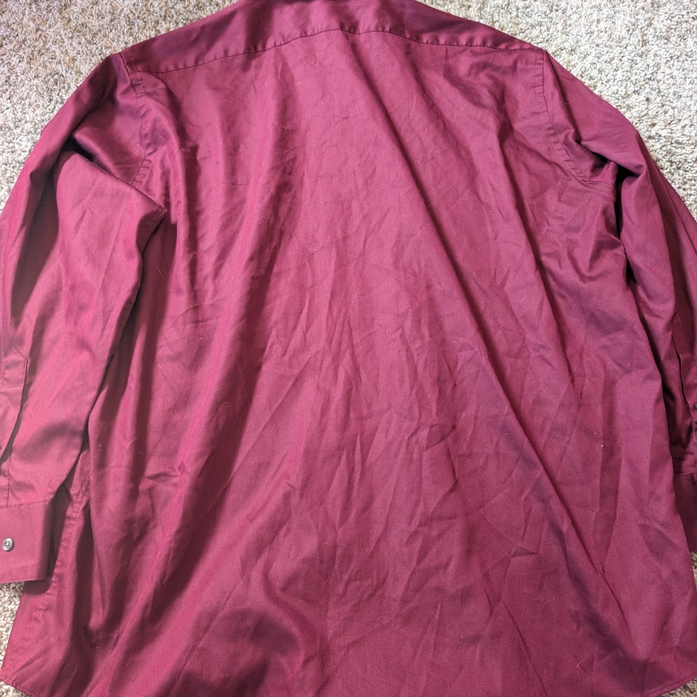 Men Maroon Button down - Picture 2 of 6
